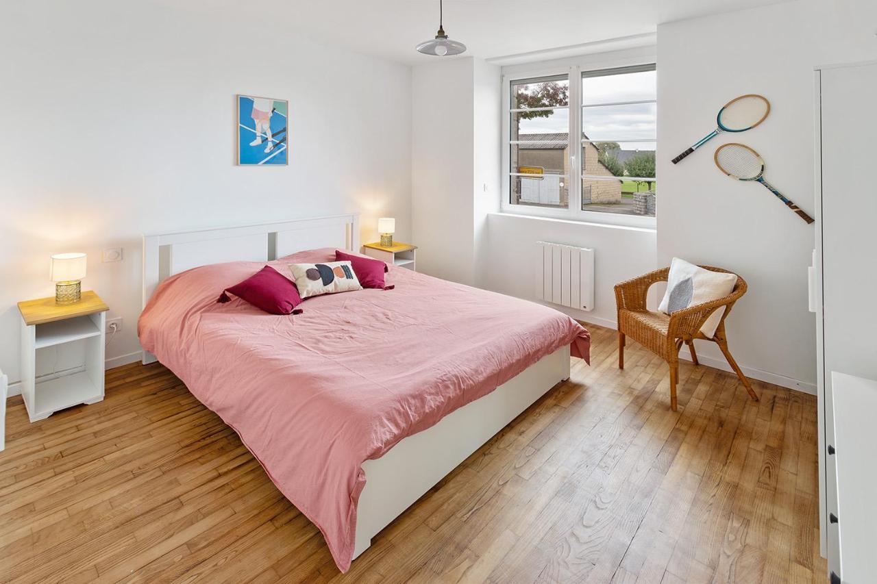 شقة Loft British Au Pied Du Mont ! بونتورسون المظهر الخارجي الصورة