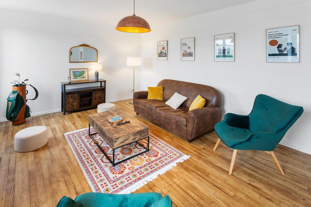 شقة Loft British Au Pied Du Mont ! بونتورسون المظهر الخارجي الصورة